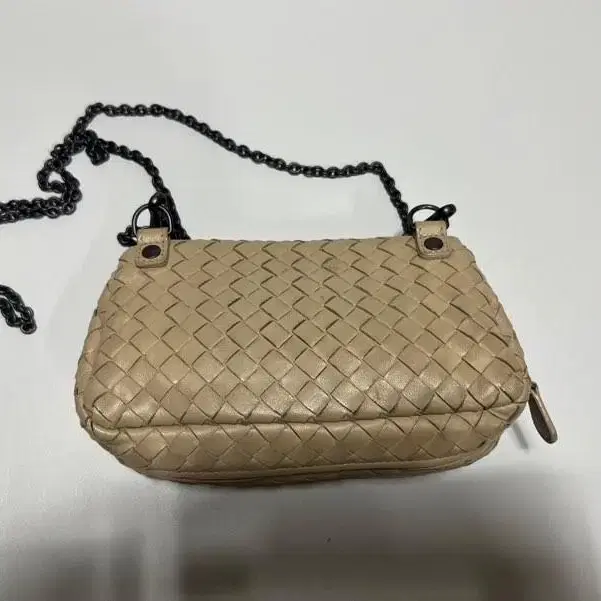 BOTTEGA VENETA 보테가 베네타 인트레치아토 나파 체인 크로스백