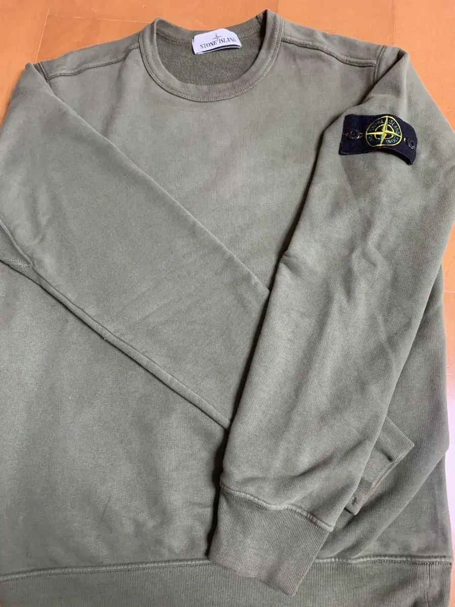 Stone Island Olive M Top sells