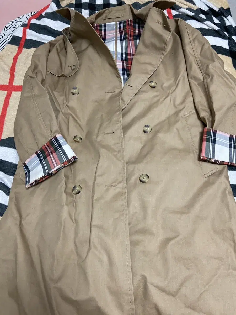 (L) JW Anderson Trench Coat, Uniqlo