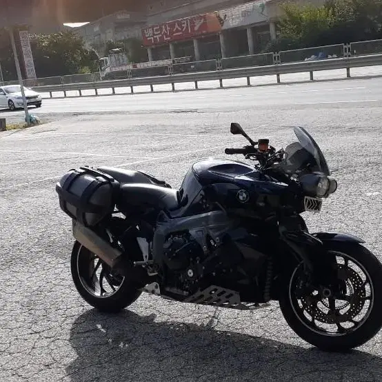 2015년식BMW K1300R  팝니다아크라사운드