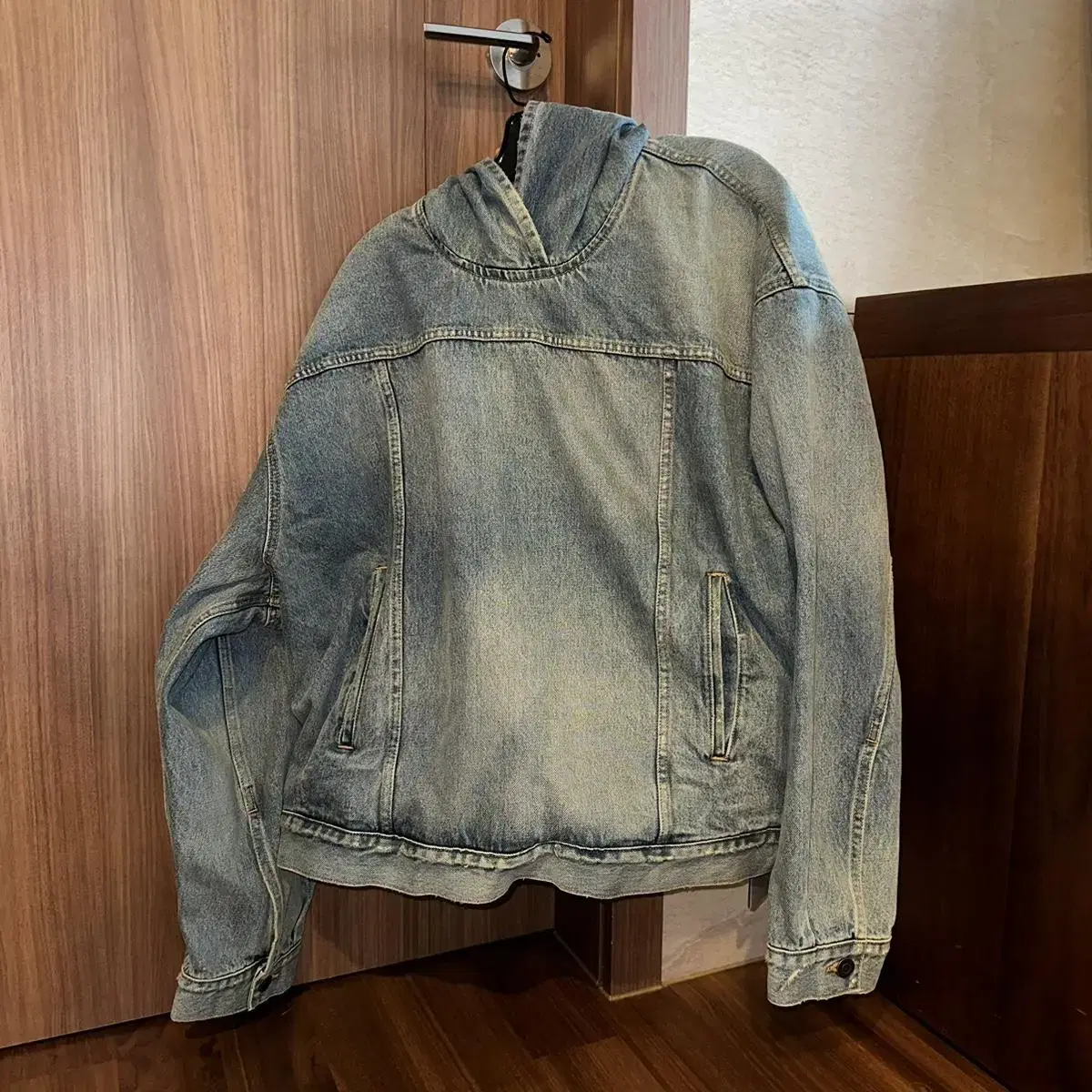 [1] Balenciaga Pullover Denim Jacket Hooded