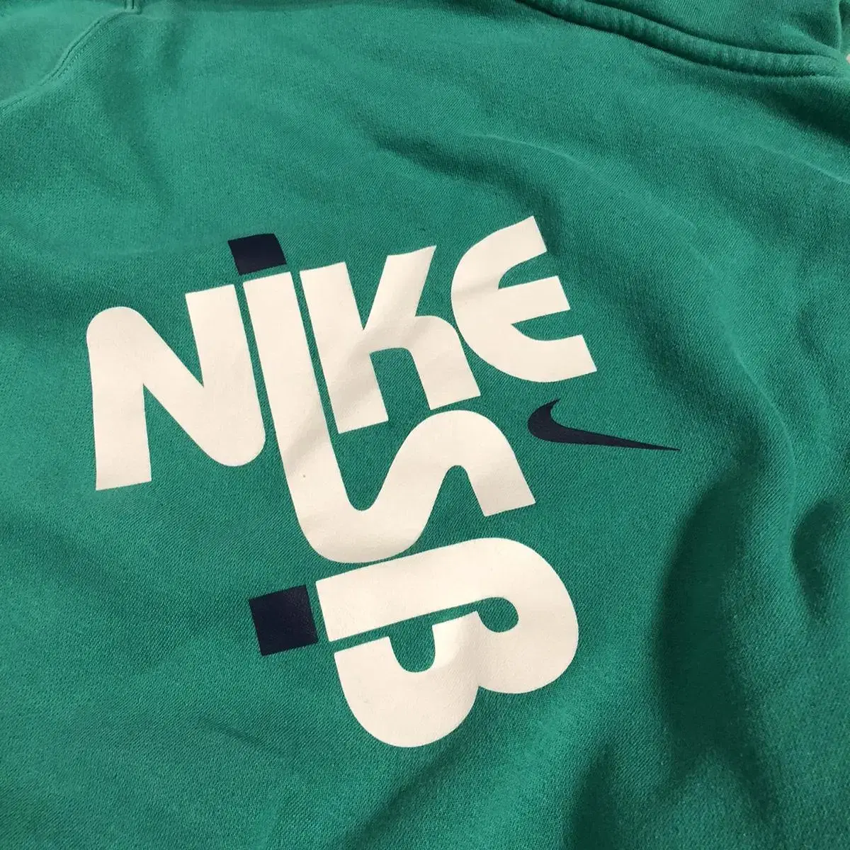 Nike sb hood T. ~L