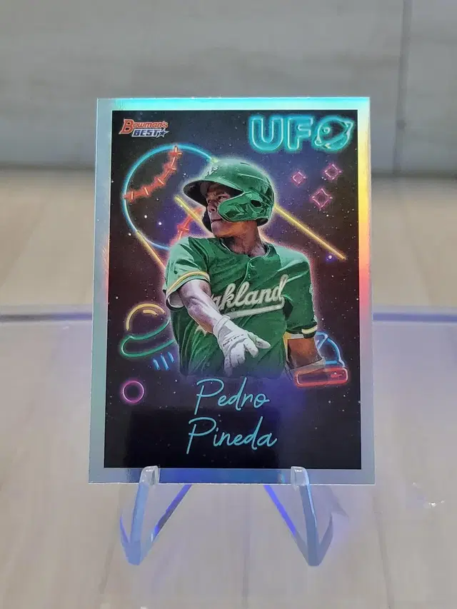 페드로 피네다 (PEDRO PINEDA) UFO 2022 BOWMAN