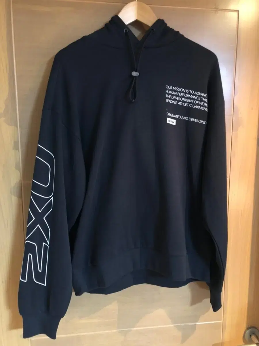 Unworn)2XU Men's Overfit Hoodie