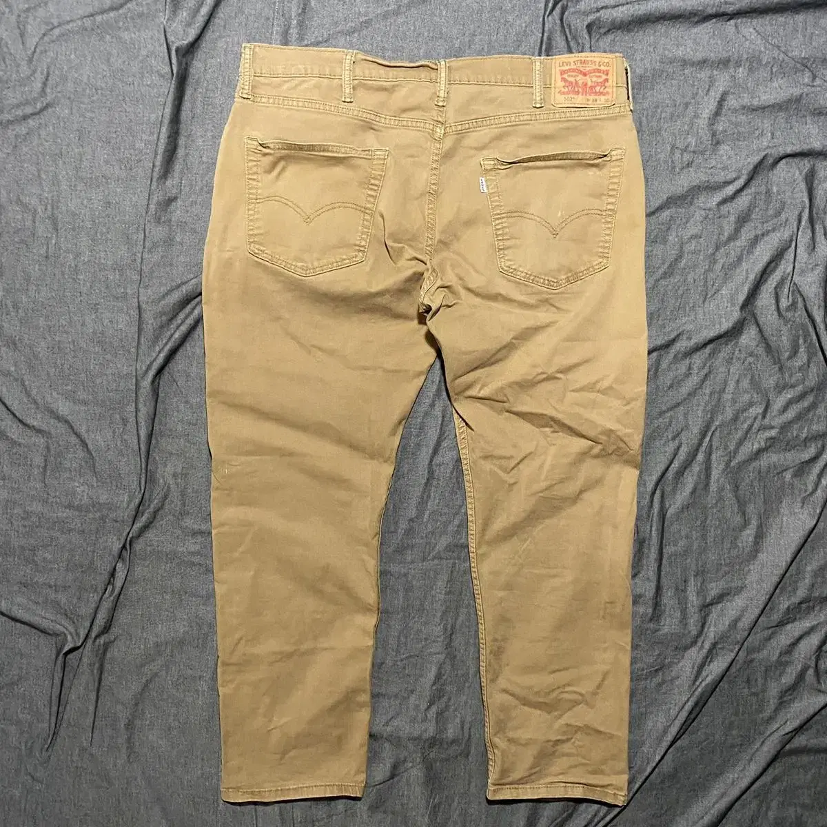 LEVIS 502 Pants Sz 38X30