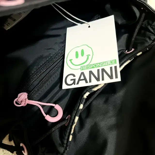 [세일] ganni 가니 레오파드 호피 백팩