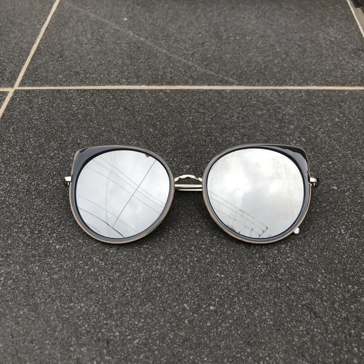 Vintage The First Snow sunglasses