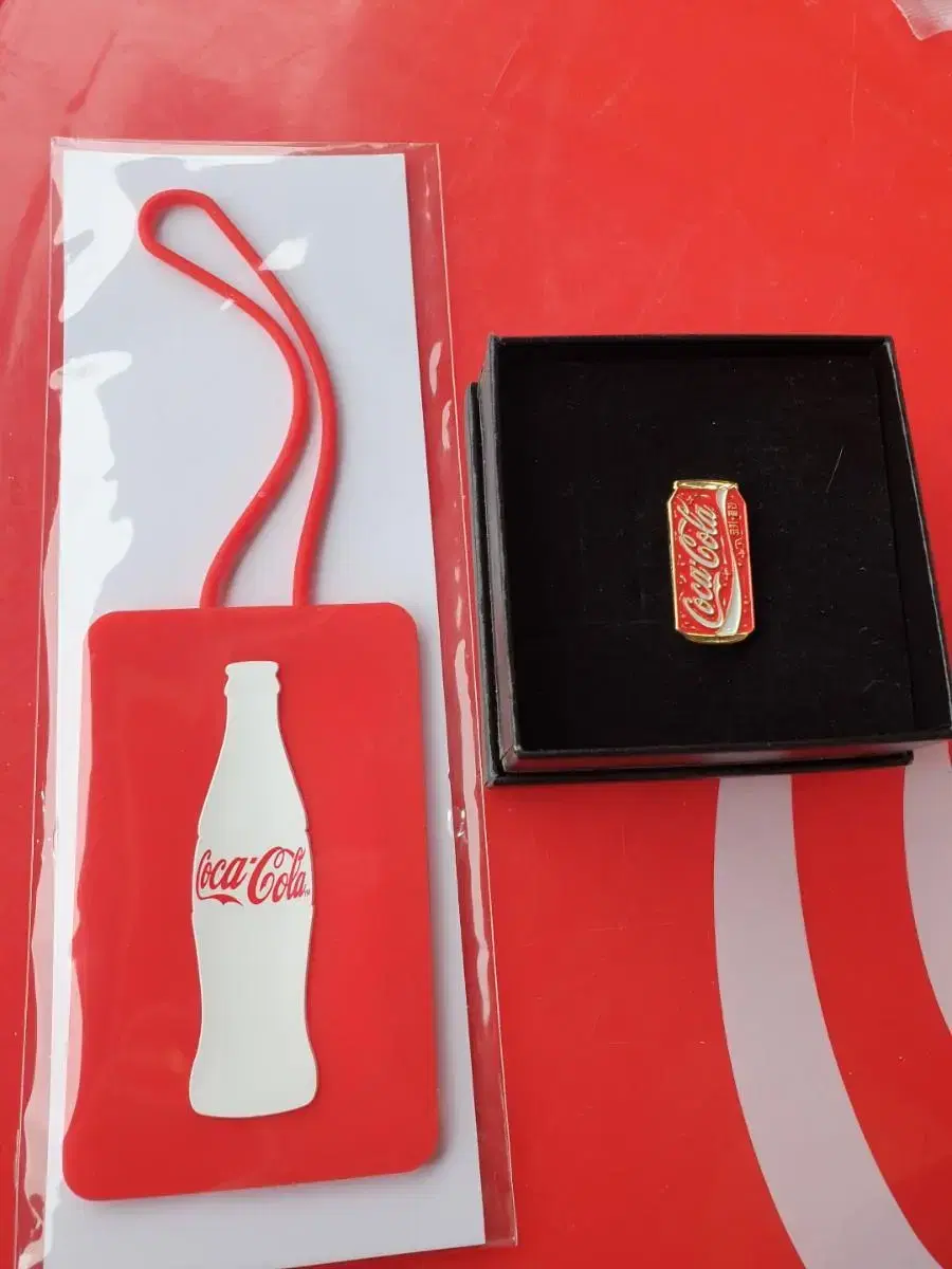 Coca-Cola Geese Back Can Badge