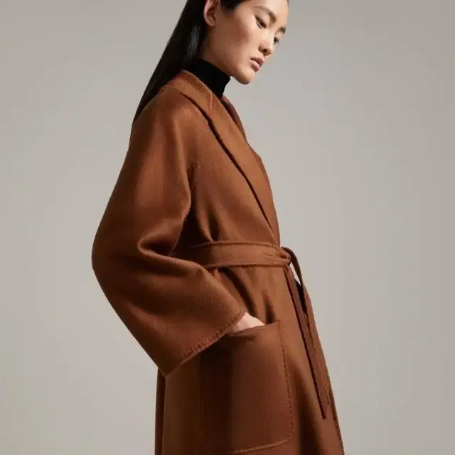 23FW MAX MARA 루드밀라 토바코