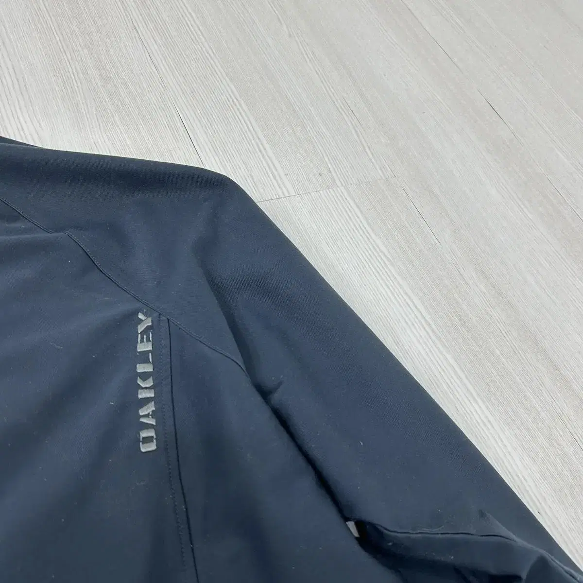 Oakley Pull Over Jacket