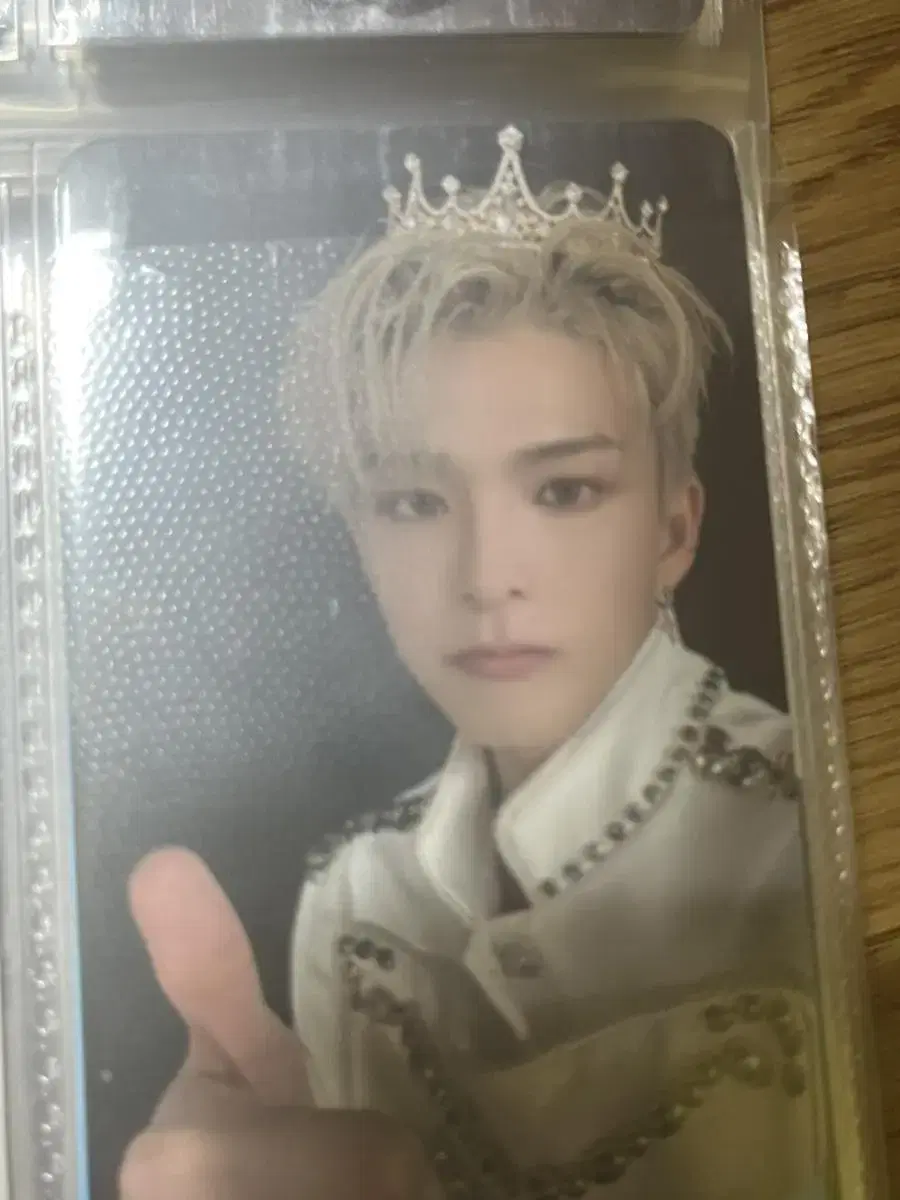 Treasure asahi ld photocard wts (price drop)