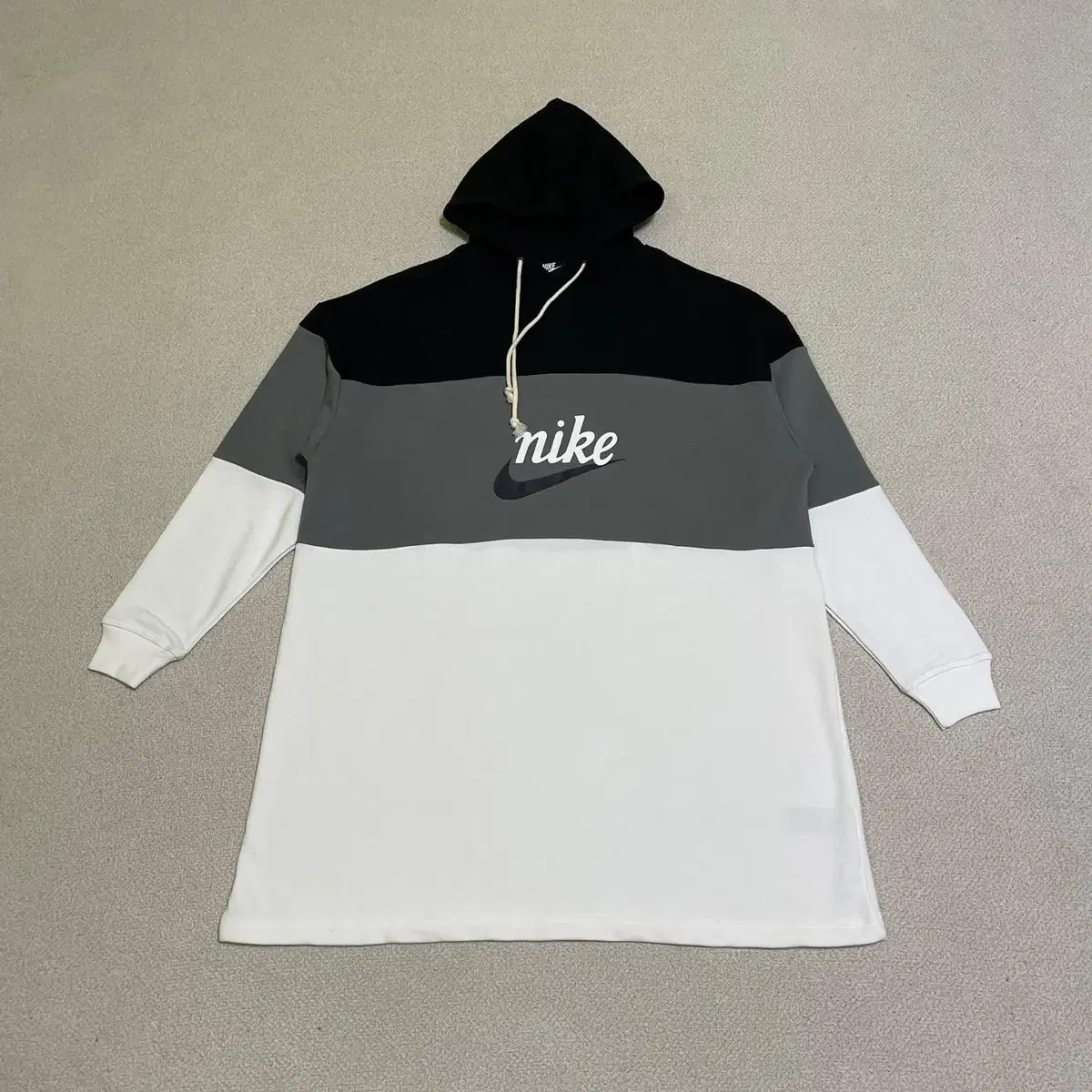 L Nike Long Hoodie N.1493