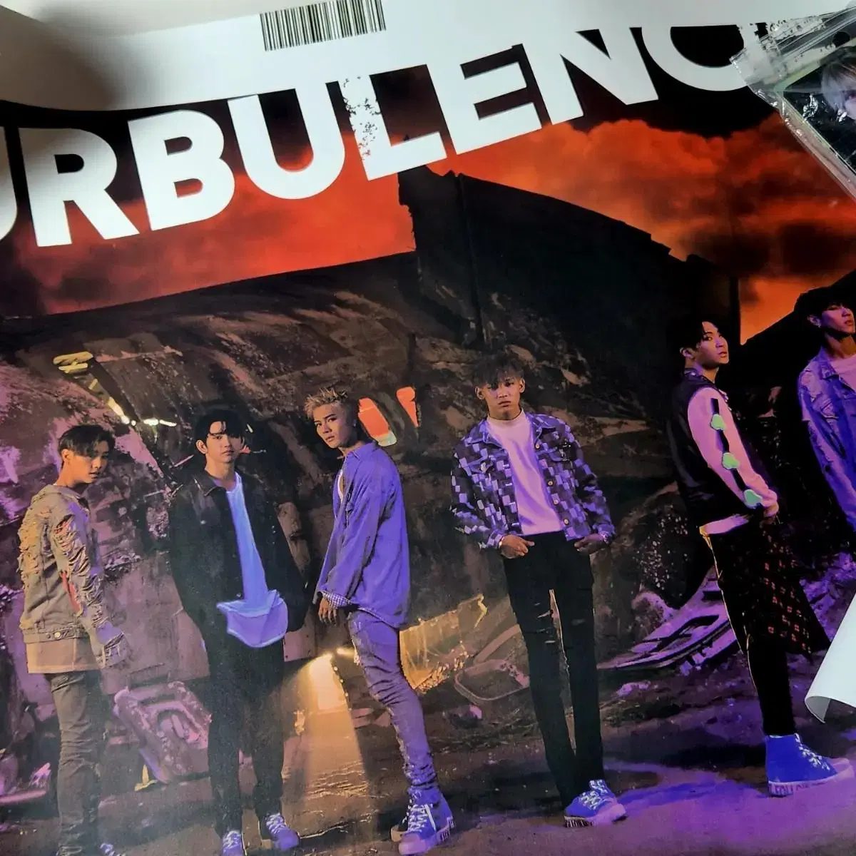 갓세븐 포스터 turbulence 터뷸런스