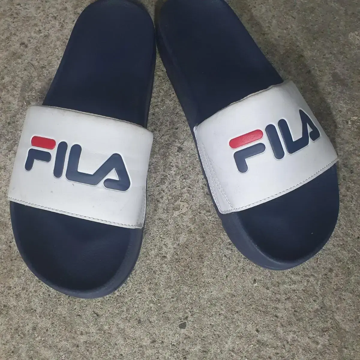 FILA 휠라 슬라이드2 슬리퍼 250 사이즈