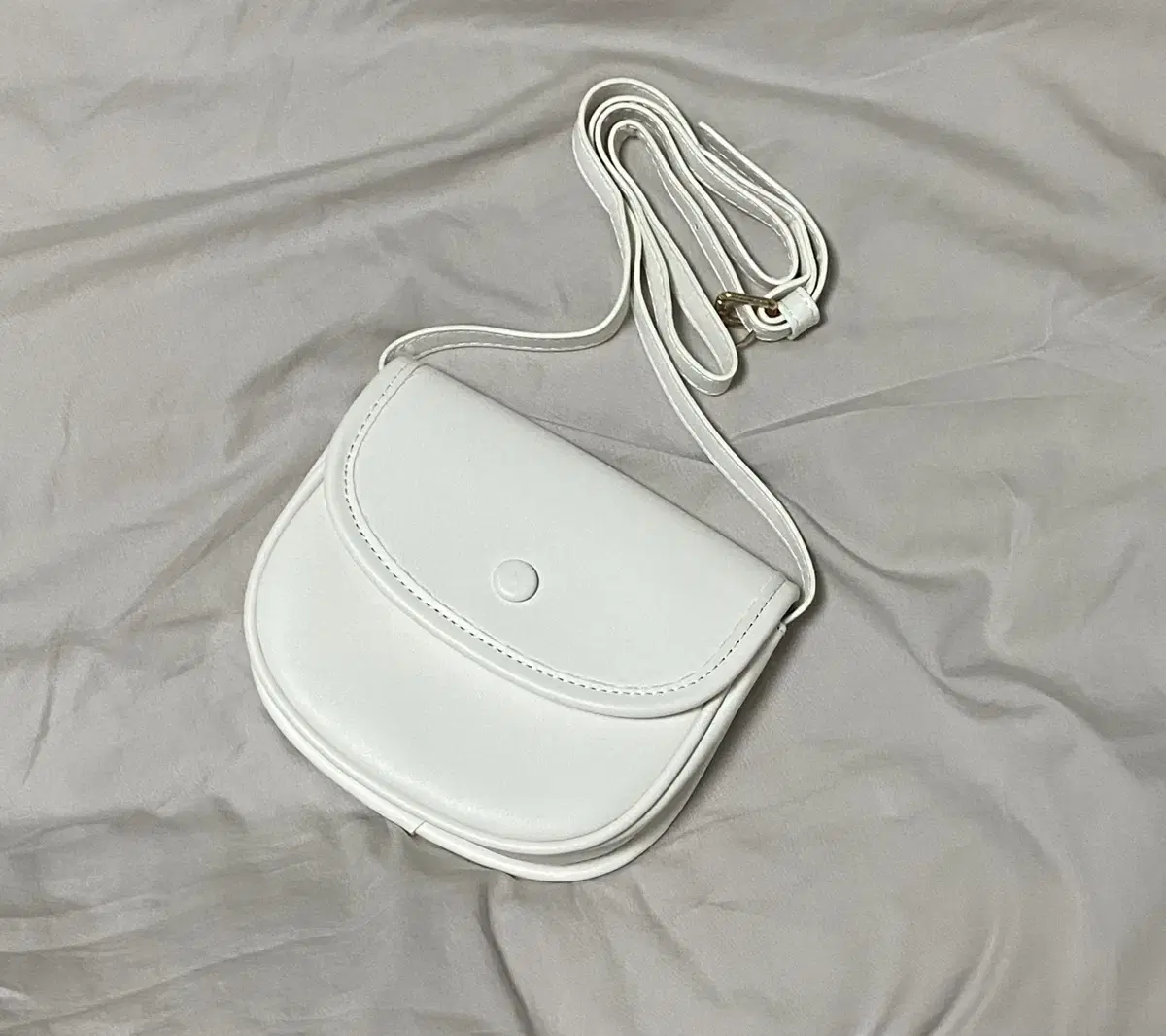 New Arrivals Mini Button Crossbody Bag White Bean Bag Cute Young Women Daily Bag