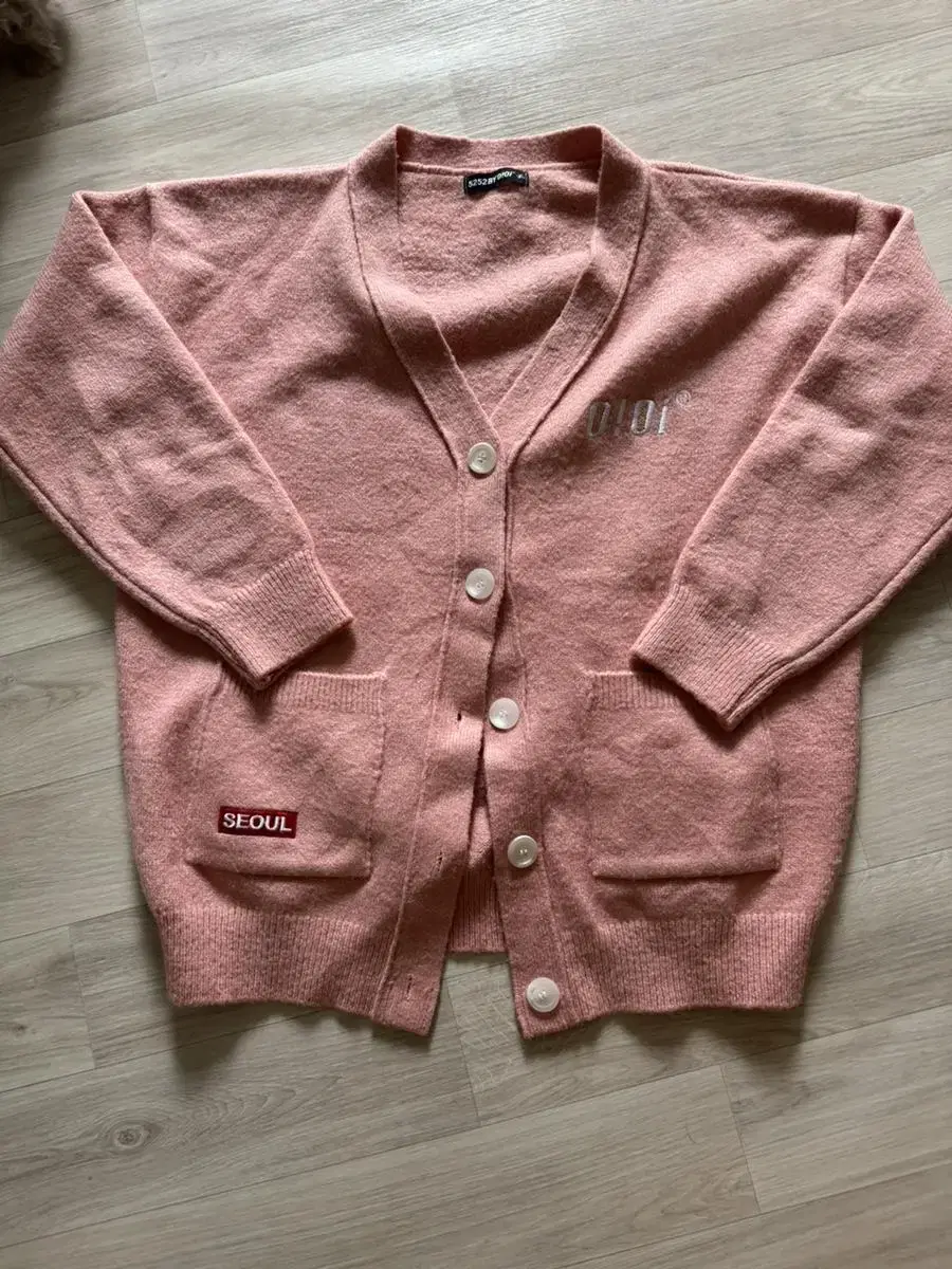 O.I.O.I. Pink Cardigan