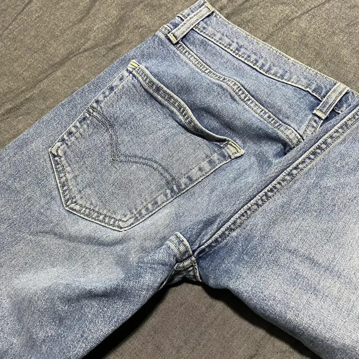 LEVIS 502 Pants Sz 30X32