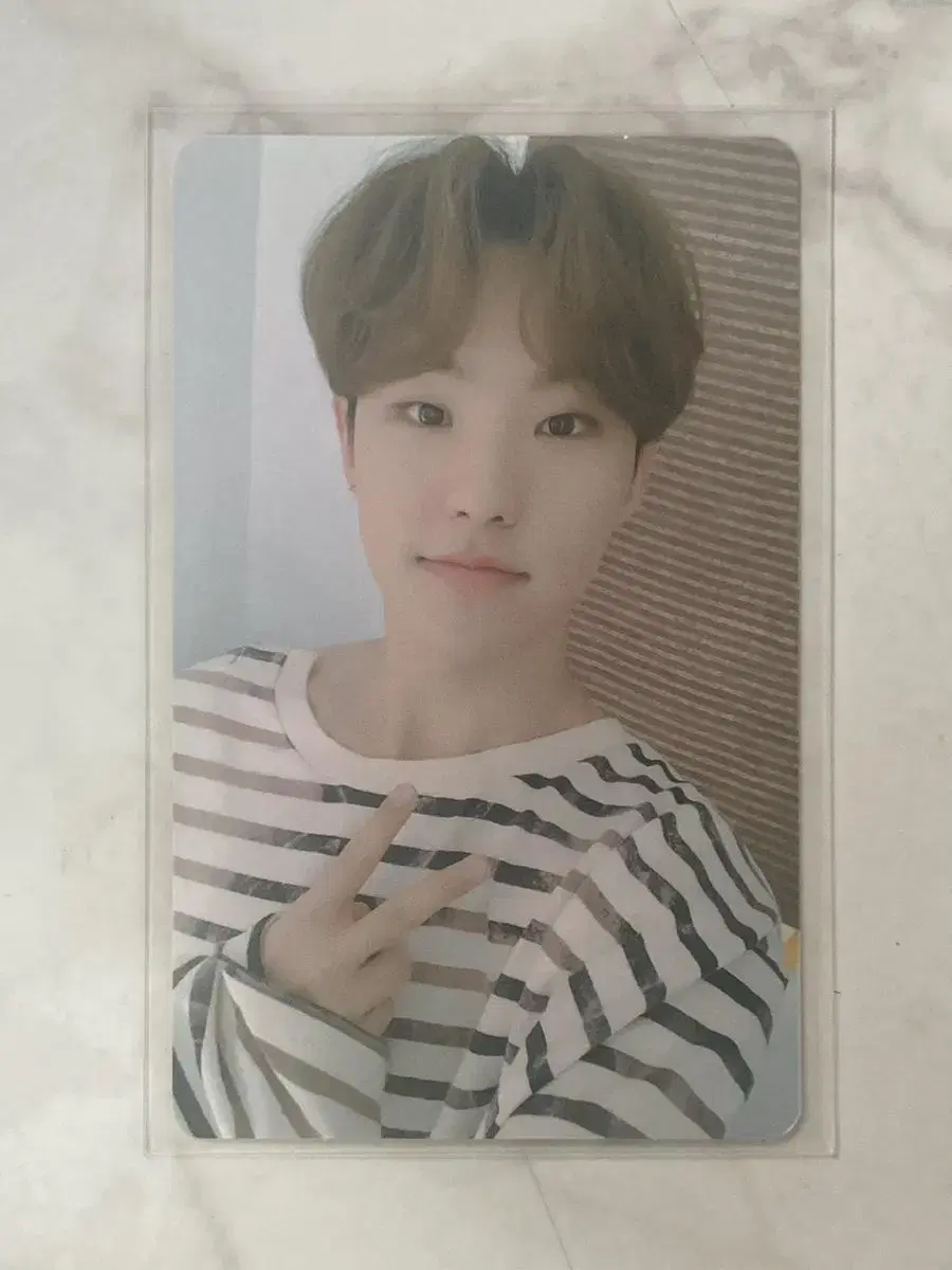 Seventeen what's up uhmemeDay Meet logo version hoshi photocard WTS