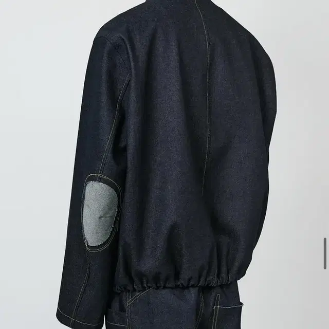 타이핑미스테이크_ ELBOW PATCH BLOUSON