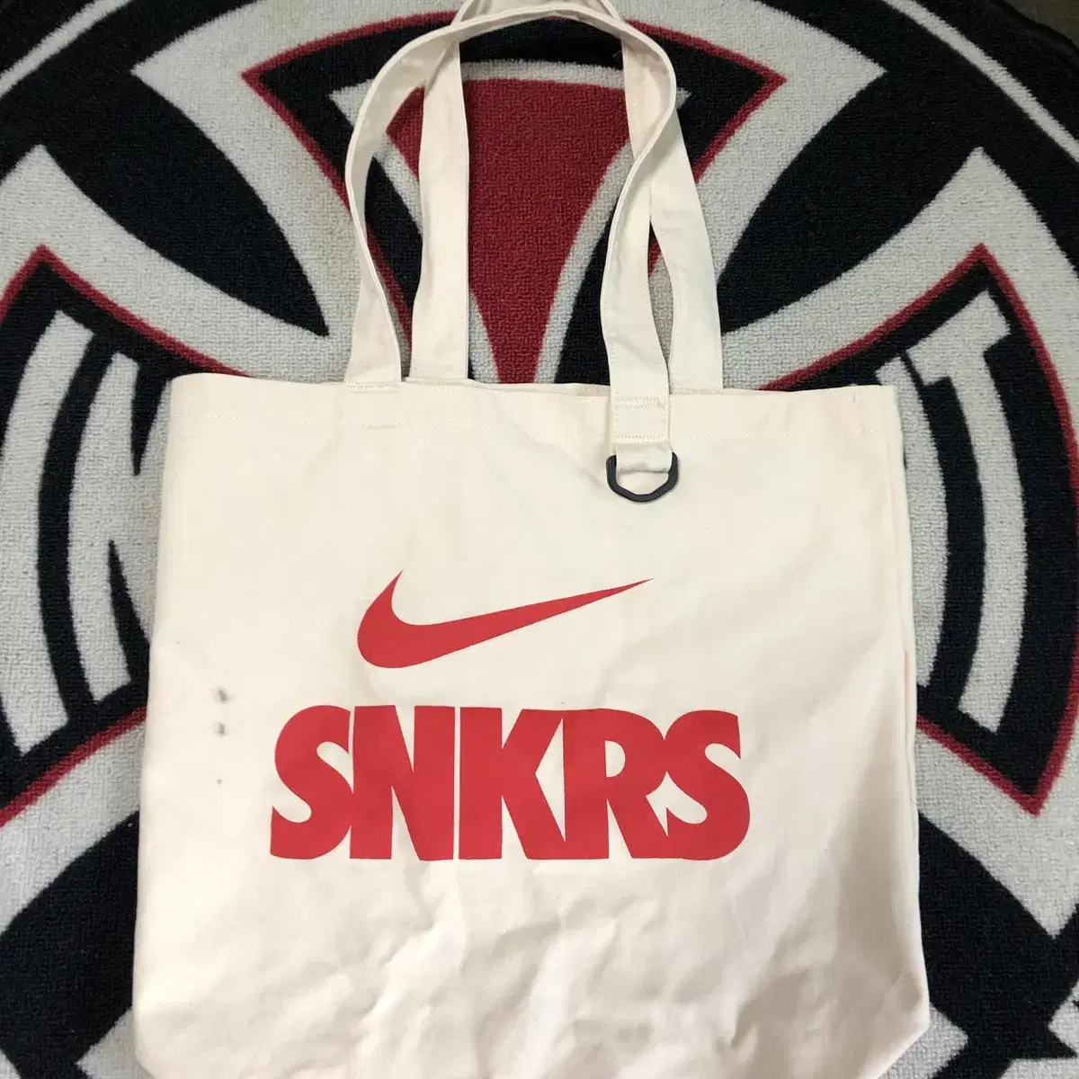 나이키 SNKRS 에코백