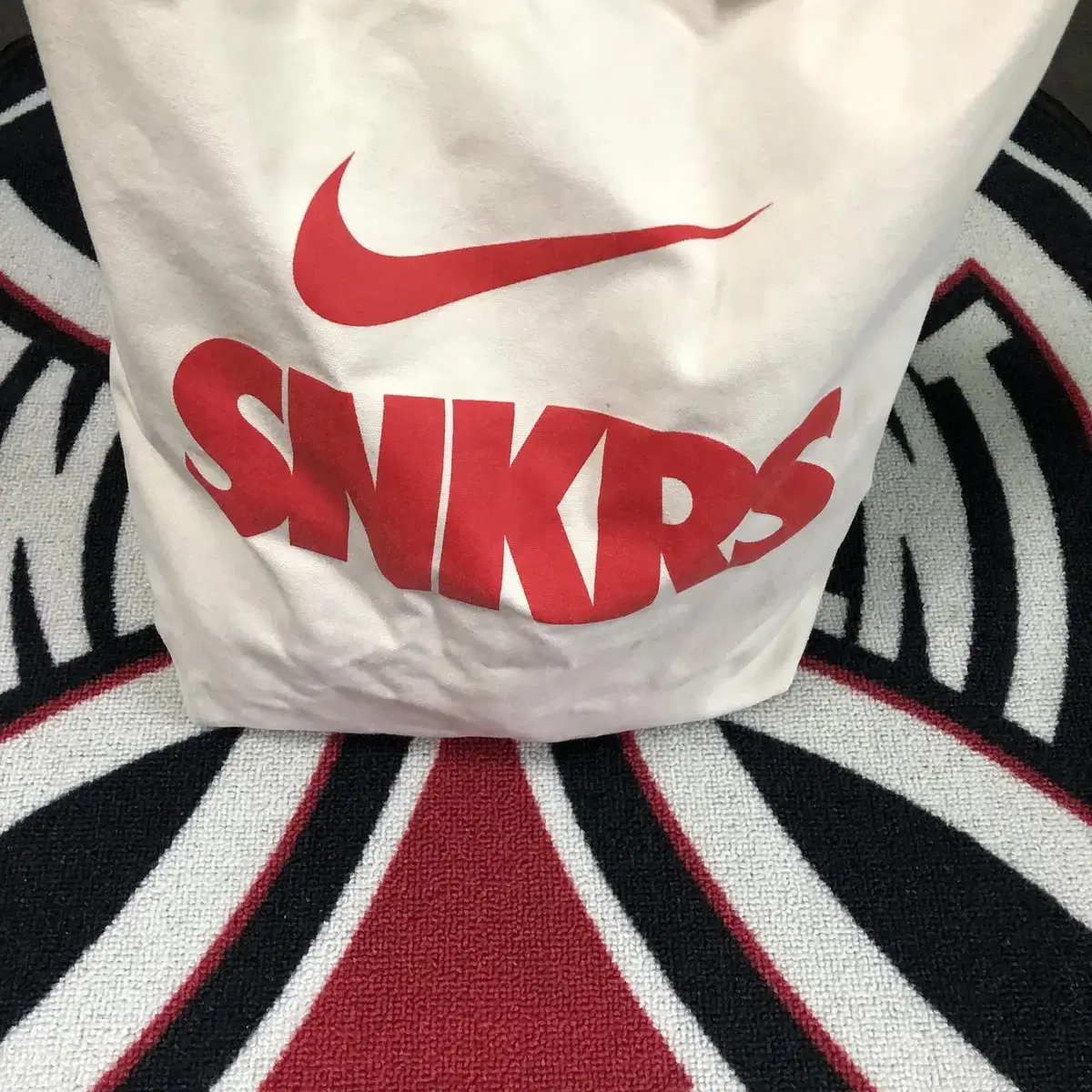 나이키 SNKRS 에코백