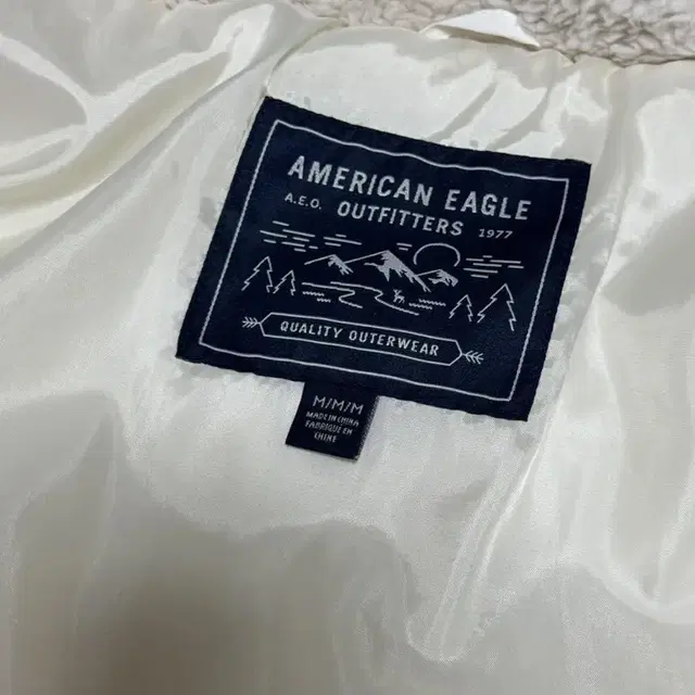 American eagle 아메리칸 이글 흰색 패딩