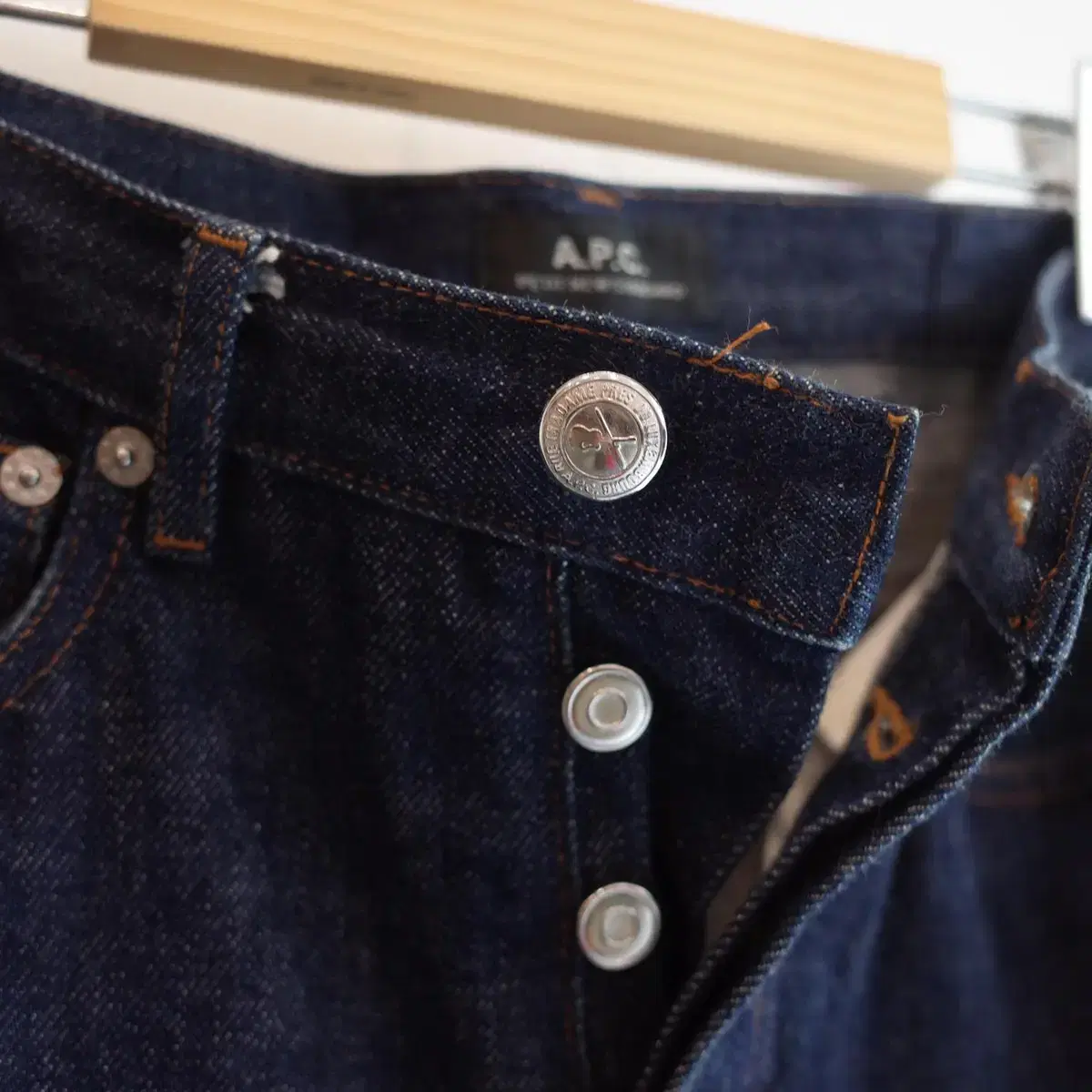 A.P.C PETIT NEW STANDARD 아페쎄 쁘디 뉴스탠다드 데님