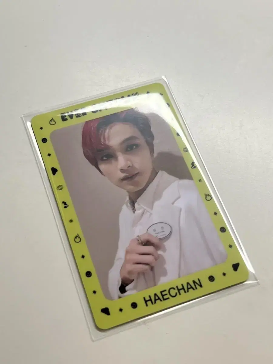 Everland haechan admission photocards