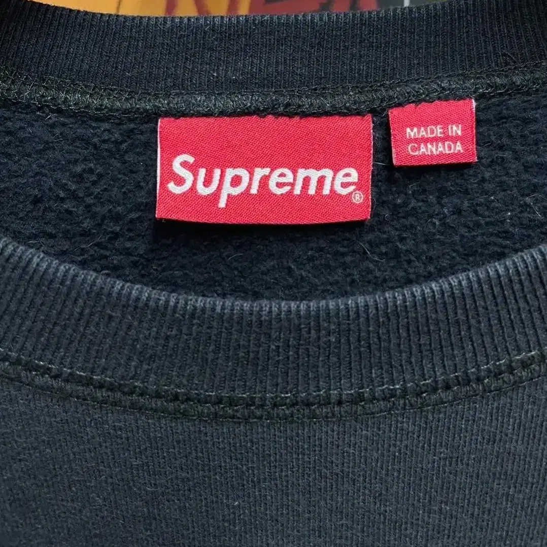 16ss supreme 슈프림 x 안티히어로 Pope Crewneck