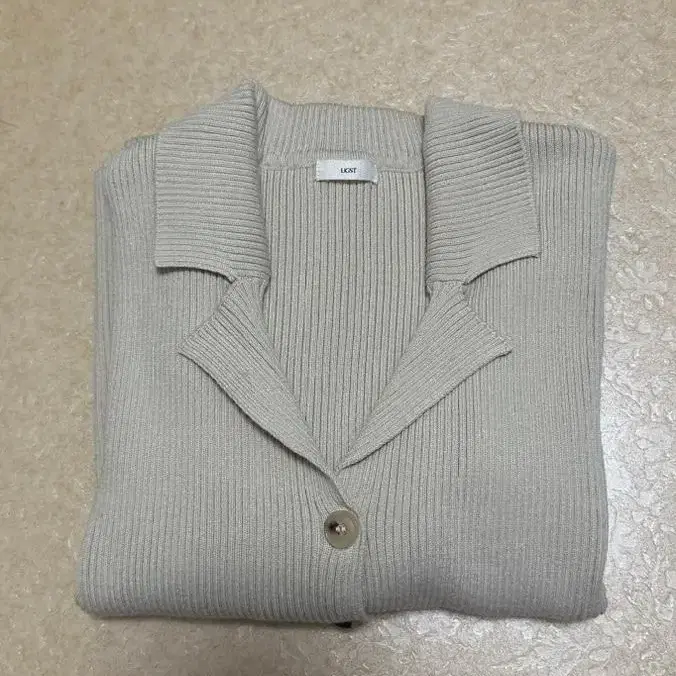 어그스트 ugst ribbed slim cardigan