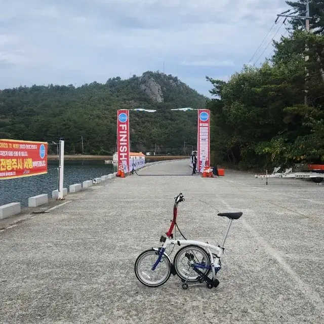 파이크 코리아에디션 티아그라10단 접이식 미니벨로