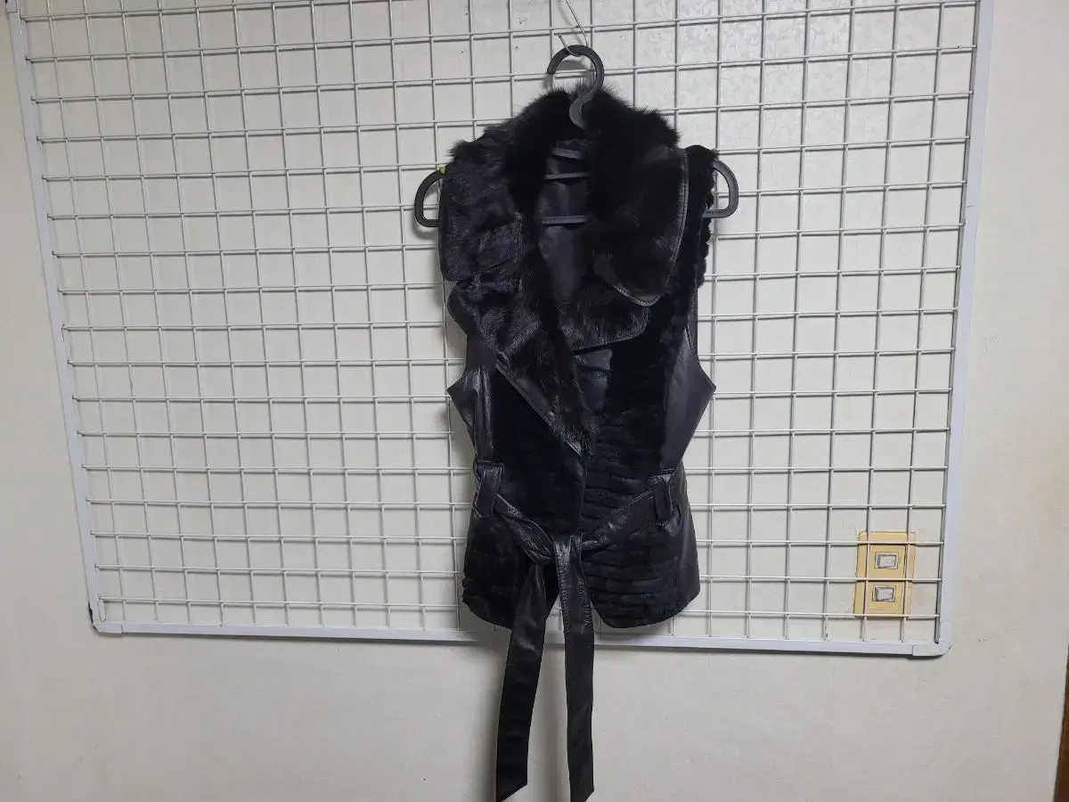 (New)Mink/Lambskin/Foxtail Vest(W)90