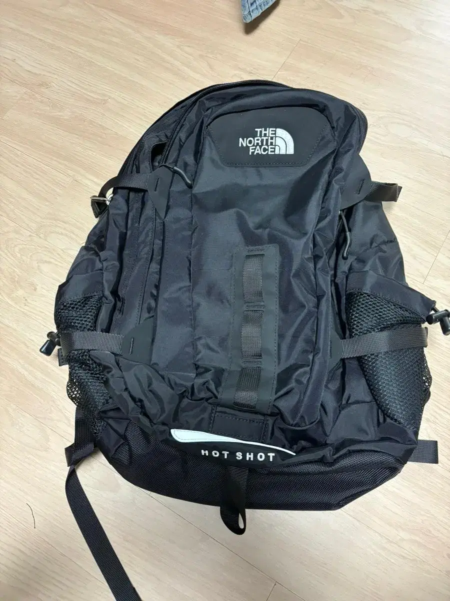 North Face Hot Shot Almost New