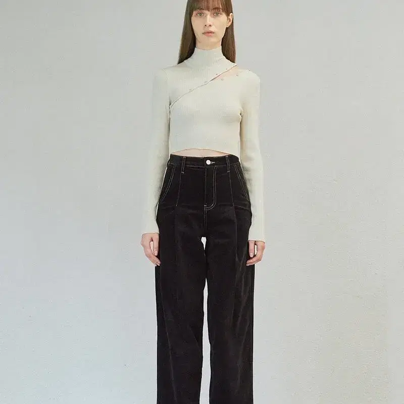 다이애그널 TUCK WIDE VELVET PANTS (거의 새상품)