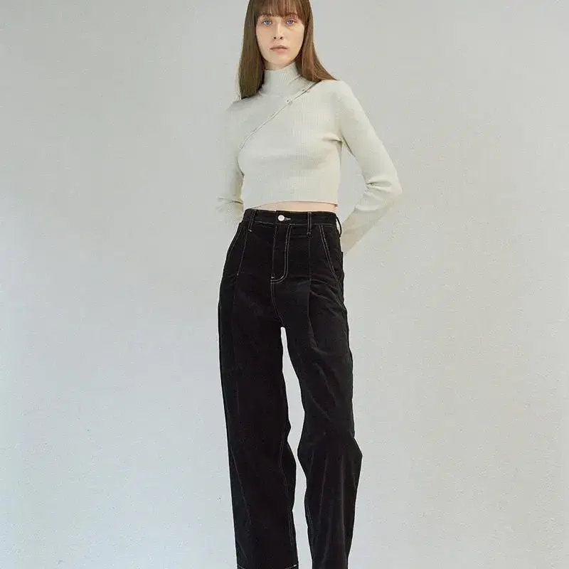 다이애그널 TUCK WIDE VELVET PANTS (거의 새상품)