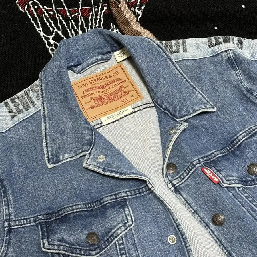 LEVIS SIDELINE DENIM JACKET