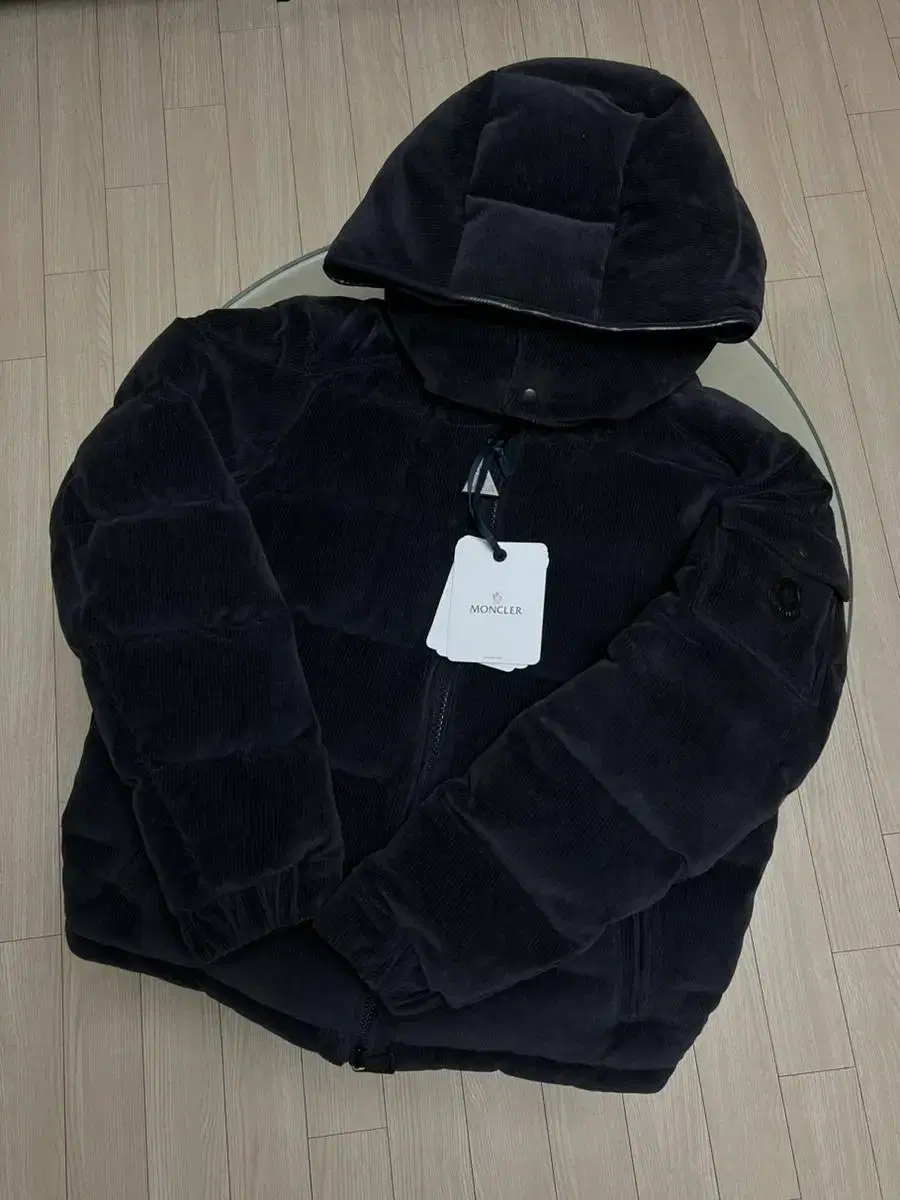 Moncler maya Corduroy size 2