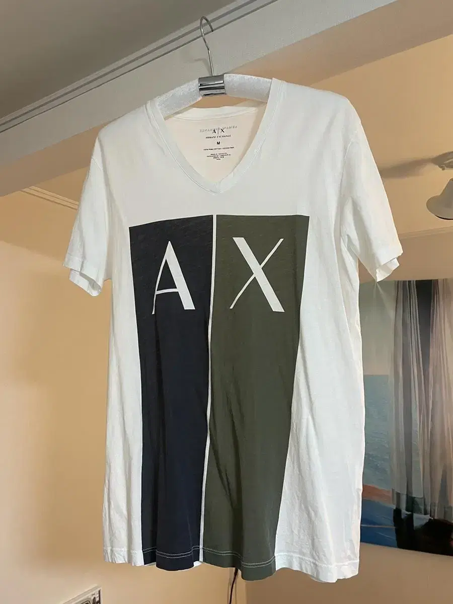 Armani exchange 브이넥 t