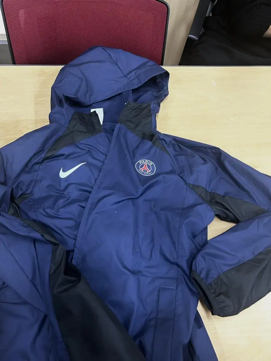 PSG Paris Saint-Germain windbreaker