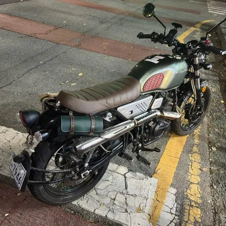 23년식 부캐너 125cc / 적산 1,@@@km 신차급 판매