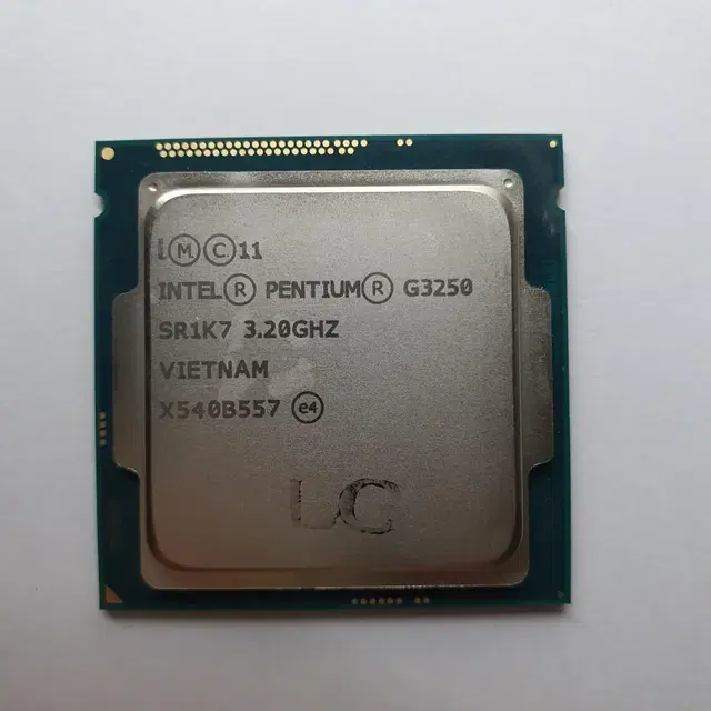 인텔 펜티엄cpu G3250 / 7,000원 / 택포