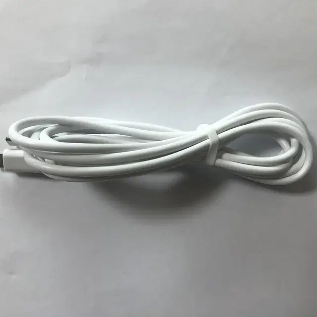 최상품 애플정품 맥세이프 USB-C 타입 67W A2518을 분양합니다.