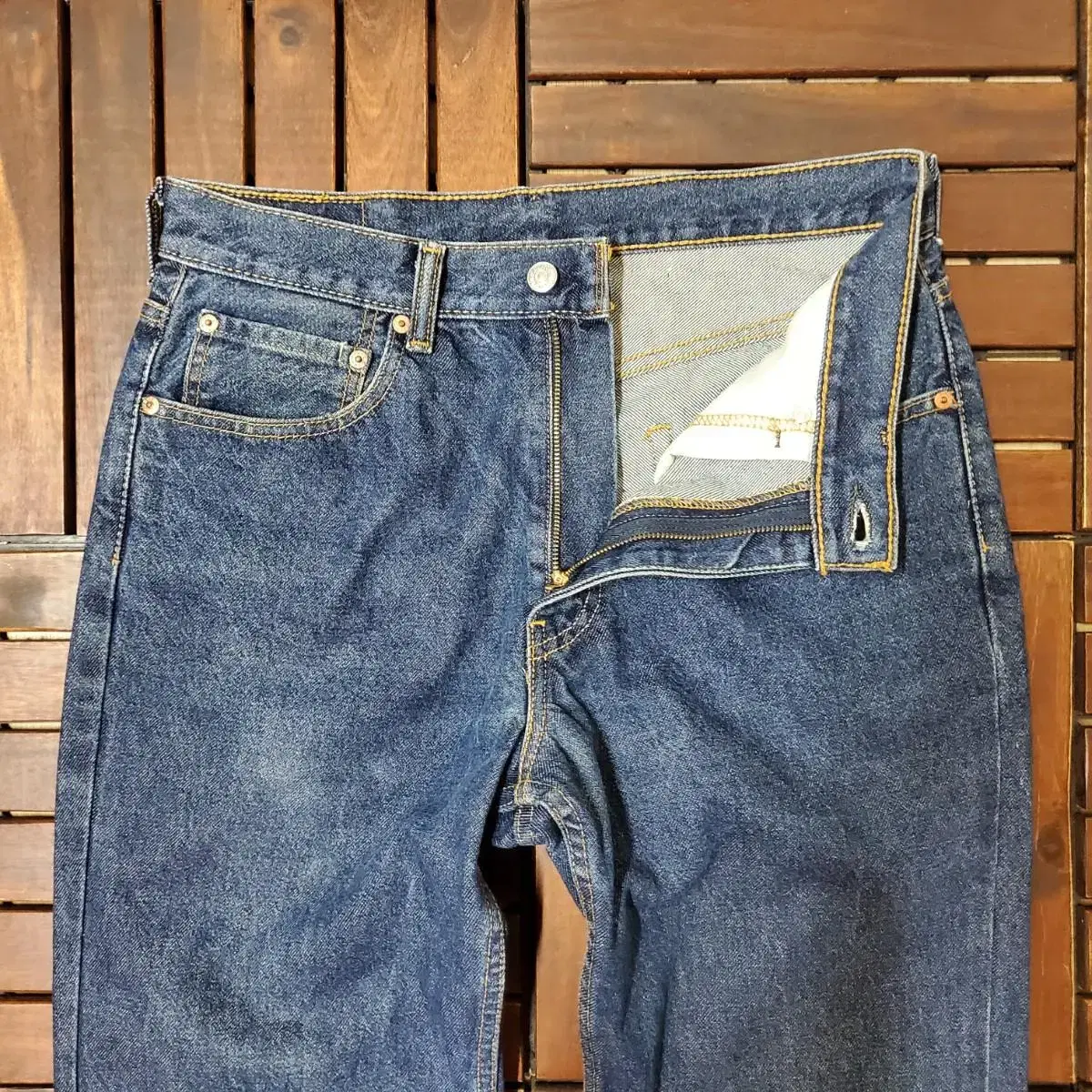 00s Levis 550 (32 inch) made in Mexico