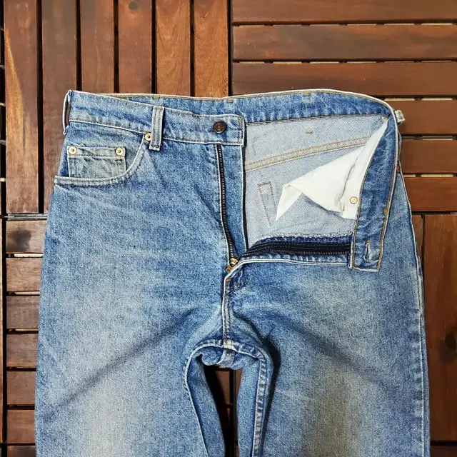 90s Levis 610 (31 inch) made in USA