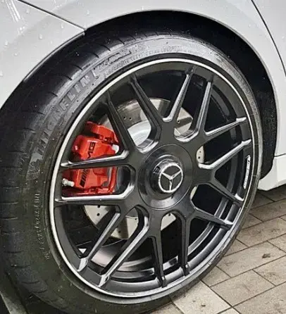 19인치 벤츠 신형 a45 amg 퍼포먼스 디자인 블랙실버컷팅 단조신품휠