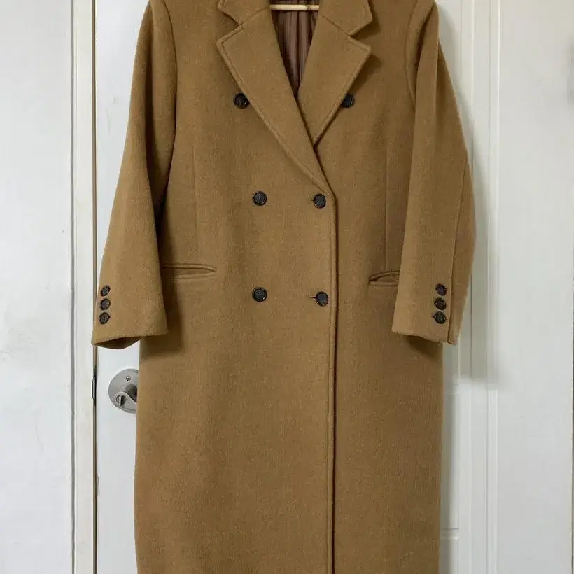 모데스트무드 Camel Woody Coat