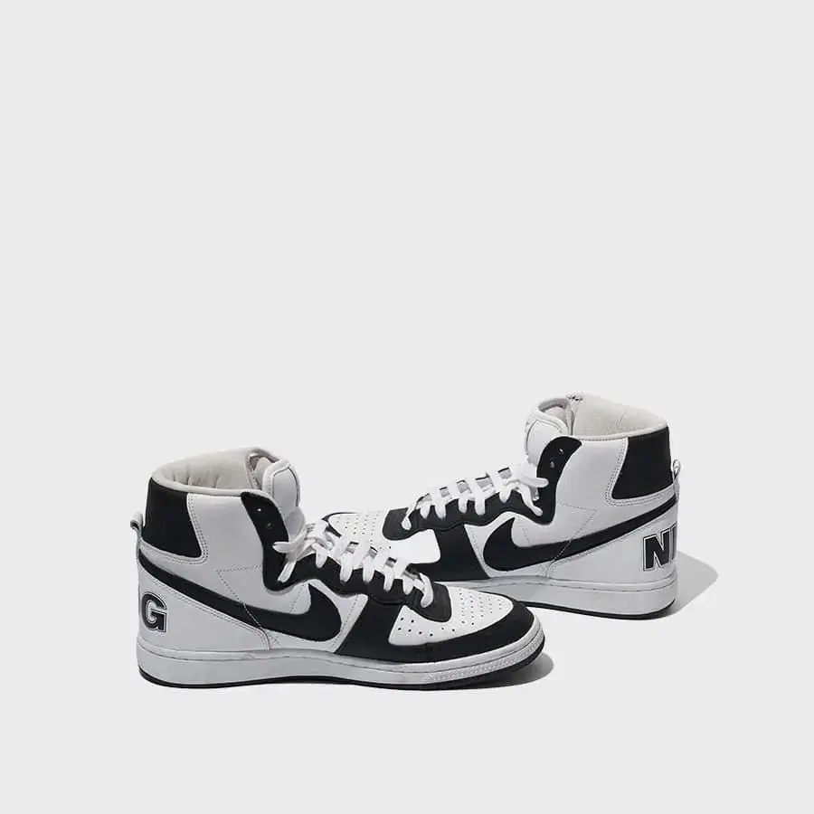 NIKE X COMME DES GARCONS 나이키 꼼데 스니커즈