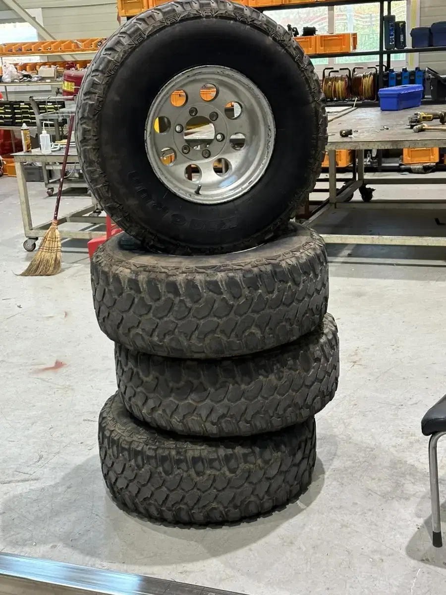 33각기 33x12.50r15