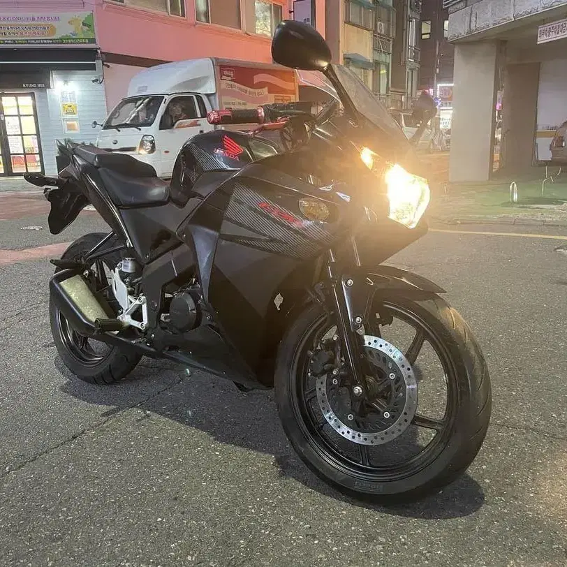 cbr125