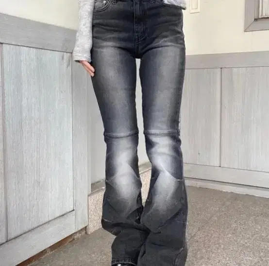 Black Shirred Wash Bootcut Denim JeansS